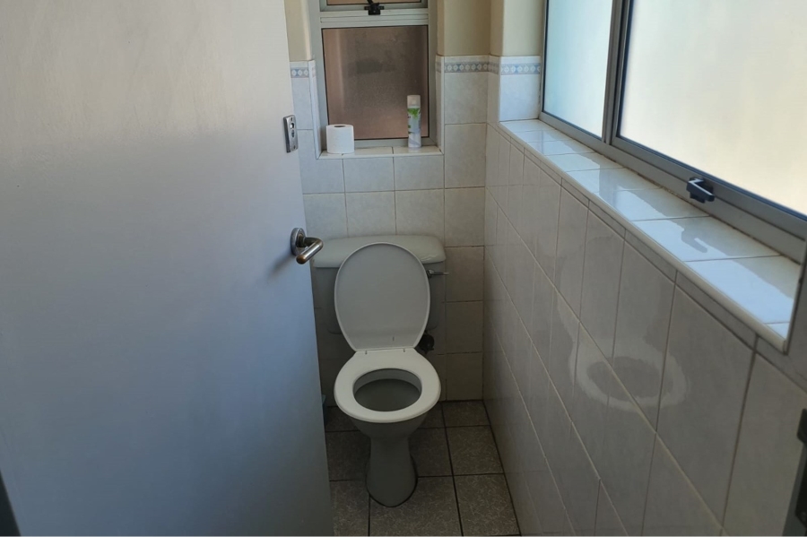 To Let commercial Property for Rent in Newton Park Eastern Cape